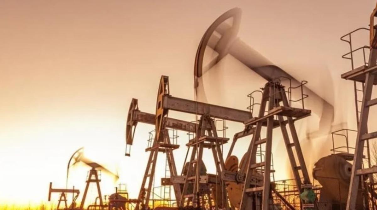 Dengeler değişti: Petrol u&ccedil;uşa ge&ccedil;ti, altın fren yaptı 6