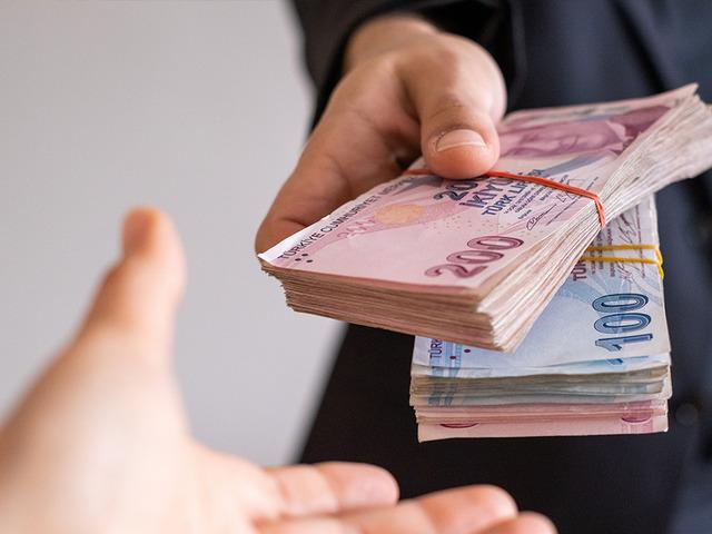 Milyonlarca &ccedil;alışanı ilgilendiriyor: Ge&ccedil; yapan daha az maaş alır