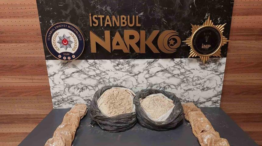 İstanbul&rsquo;da uyuşturucu operasyonu: 2 ş&uuml;pheli yakalandı