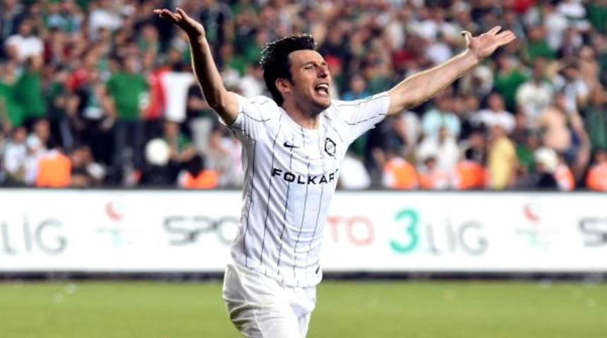 İbrahim Akın, Altay'da kalıyor