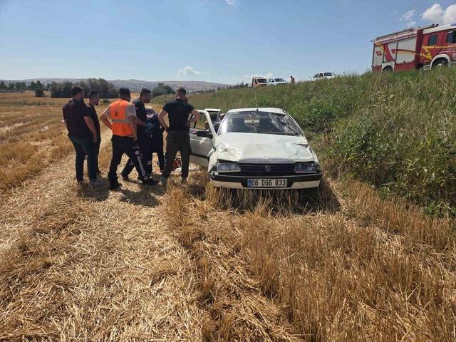 İki araç uçuruma yuvarlandı: 5 yaralı 4