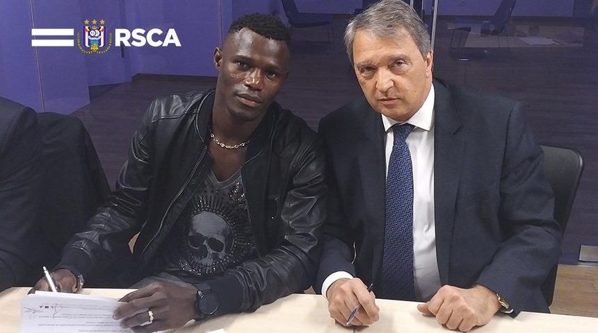 Stephane Badji, Bursa yolunda