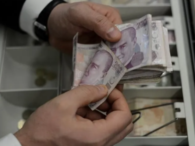 Devletten yeni aylık d&uuml;zenlemesi! Hak sahiplerine 1 yıl s&uuml;re tanındı