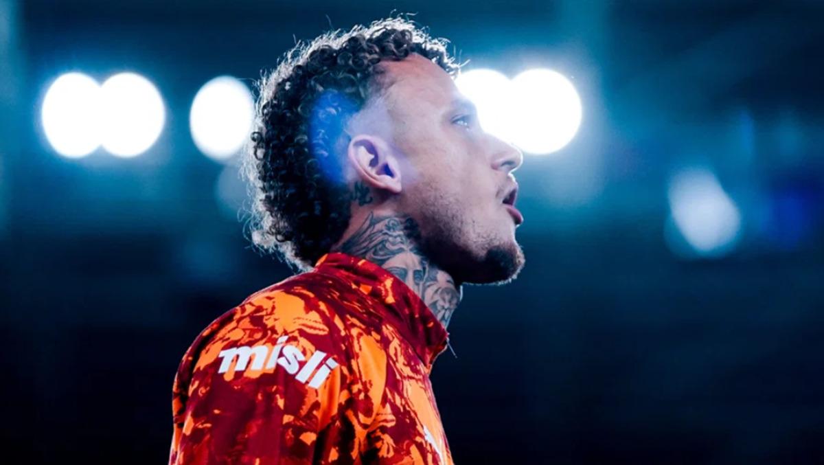 Galatasaray dan beklenmedik karar! Gönderdikleri ismi geri alıyorlar 2