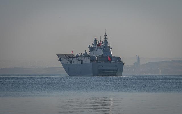 Türk donanmasının seçkin platformları "TEKNOFEST Mavi Vatan" öncesi Yalova da selamlama geçişi yaptı 15