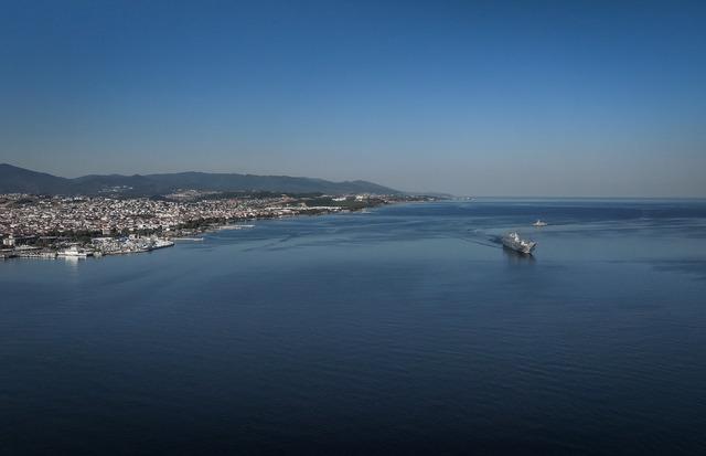 Türk donanmasının seçkin platformları "TEKNOFEST Mavi Vatan" öncesi Yalova da selamlama geçişi yaptı 4
