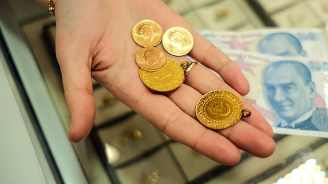 Çeyrek altın ne kadar oldu? Gram yükseldi: 19 Ağustos 2026 Çarşamba altın fiyatları