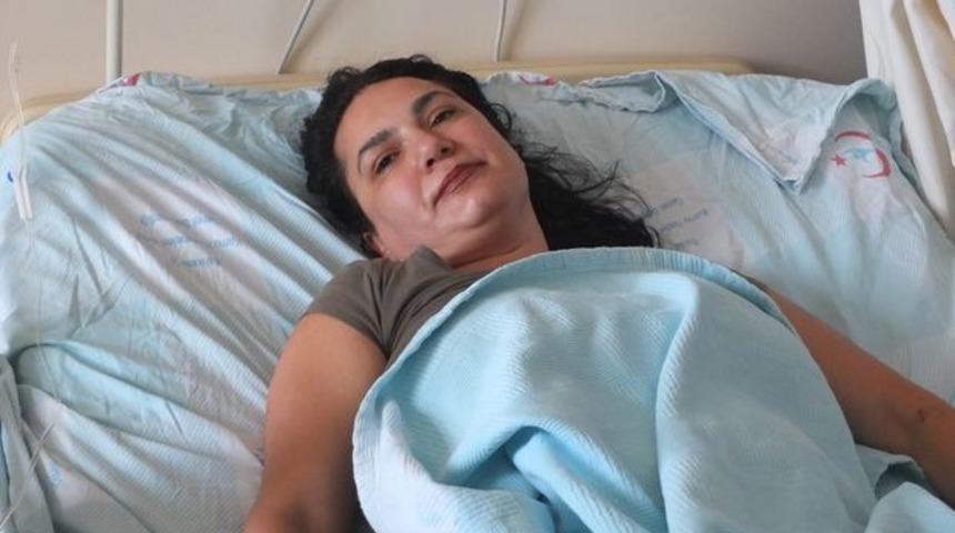 Balıkesir'in Bandırma ilçesinde karın ağrısı şikayetiyle hastaneye giden kadın büyük şok yaşadı