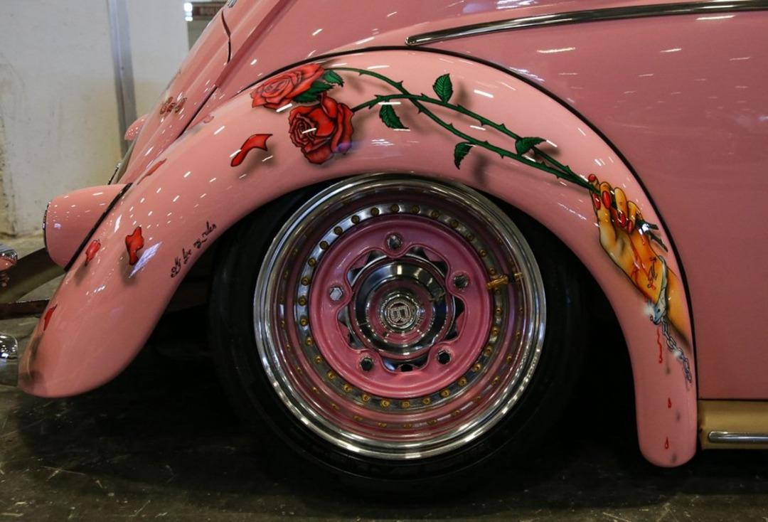 Klasik otomobil tutkunlarını buluşturan festival 