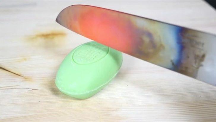 Bıçağı 1000 derece ısıtıp...  G2