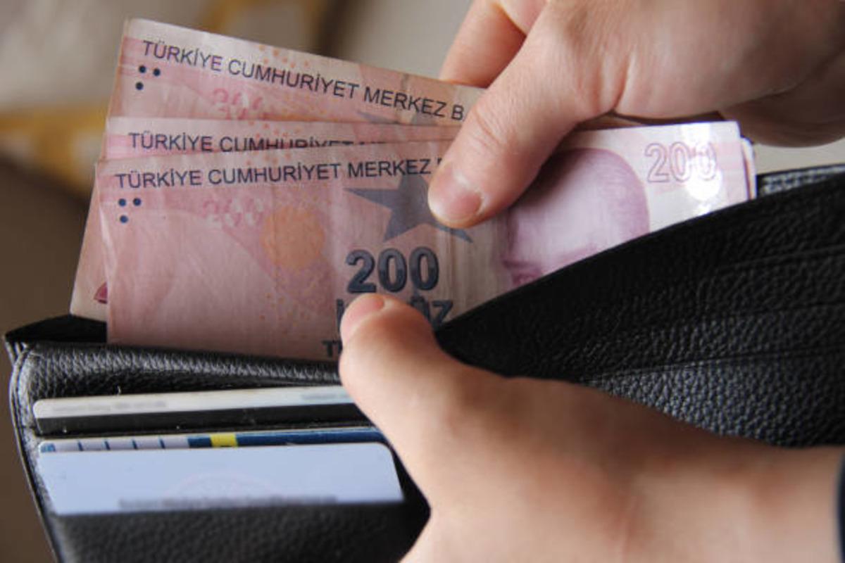 Üniversiteye Başlamadan Önce Öğrencilerin Bilmesi Gereken 10 Para Kuralı 10