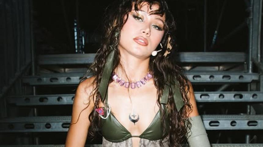 Manifest kızı Hilal Yelek&ccedil;i'nin annesini g&ouml;renler hayran kaldı! ''Genetikmiş'' 