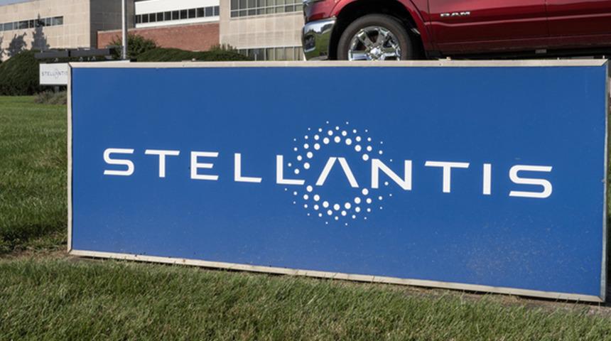 Stellantis&rsquo;ten d&uuml;nya genelinde dev geri &ccedil;ağırma: 1 milyon ara&ccedil; etkileniyor