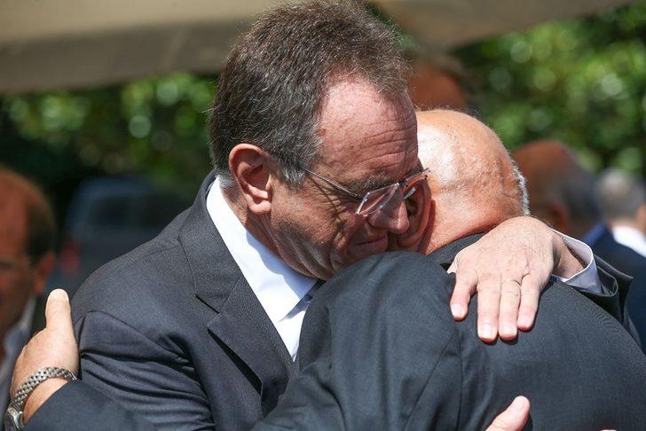 Ünlü iş insanı Şarık Tara son yolculuğuna uğurlanıyor G3