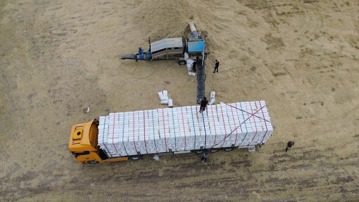 Ge&ccedil;en yıl 10 TL ydi, bu yıl 3 TL: Kış i&ccedil;in depoya koyacaklar 1