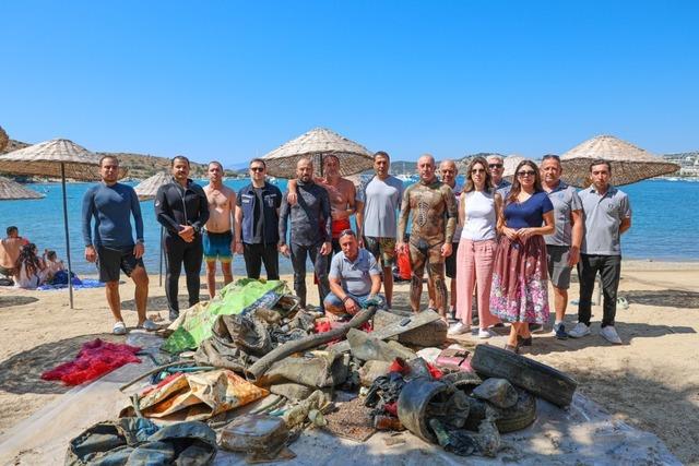 Gümbet’te deniz dibinden 310 kilogram atık çıktı 6
