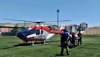 Kalp krizi ge&ccedil;iren hasta hava ambulansıyla sevk edildi
