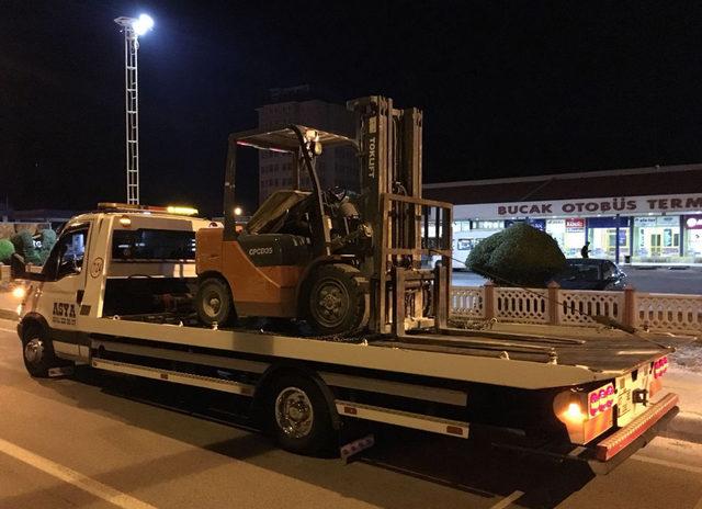 Forklift hırsızını, çekici operatörünün 'toprak rengi' şüphesi yakalattı