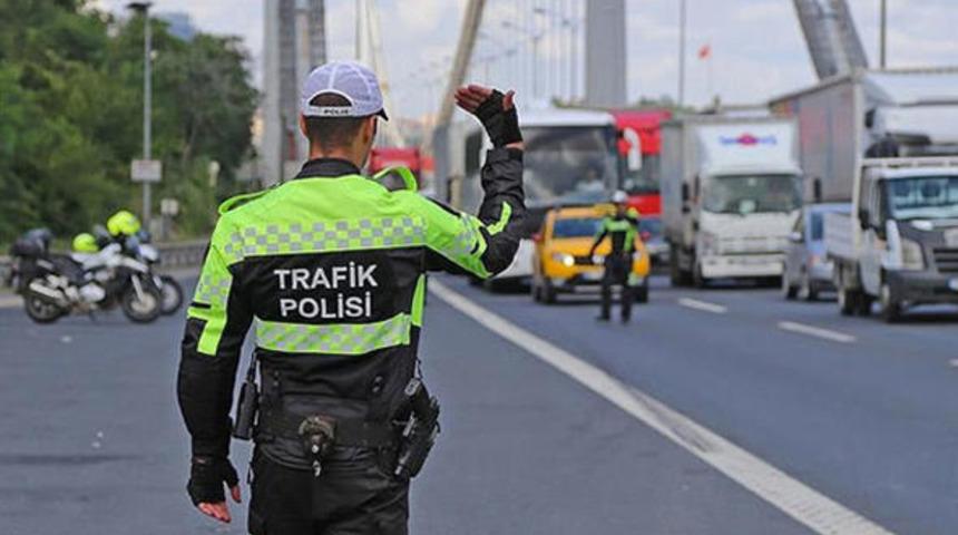 İstanbullular dikkat! Taksim'de yarın düzenlenecek "Onur Yürüyüşü" için bu yollar trafiğe kapatılacak!