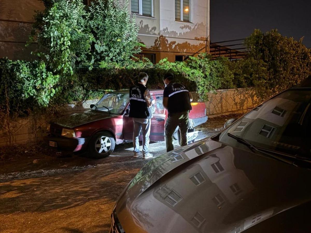 İş başvurusu için gitti, otomobil çalıp döndü: 1 gözaltı 3