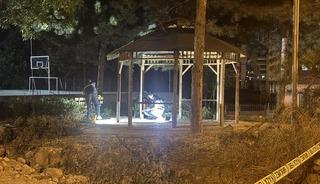 Hırka verme meselesi tartışmaya d&ouml;nd&uuml;: Arkadaşını 3 yerinden bı&ccedil;akladı