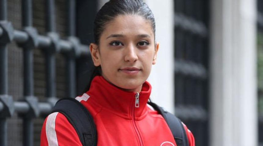 Nur Tatar Askari kariyerine nokta koydu