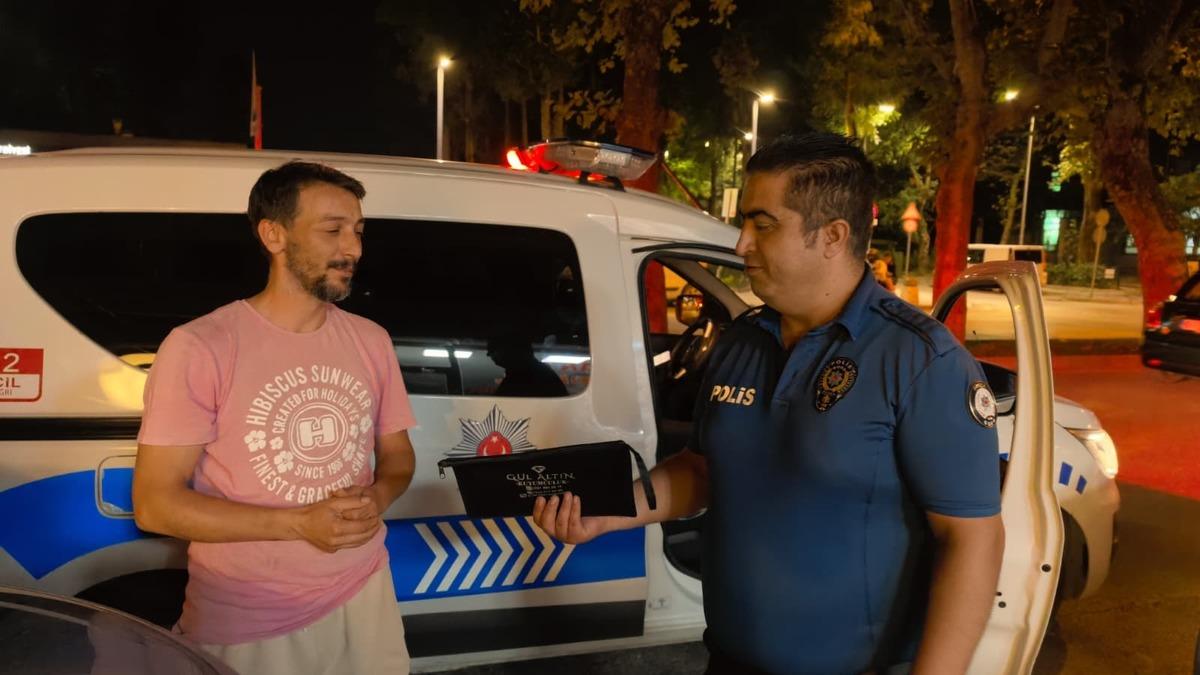 Çanta dolusu para buldu! Hemen polisi aradı: Bize helalinden lazım 3
