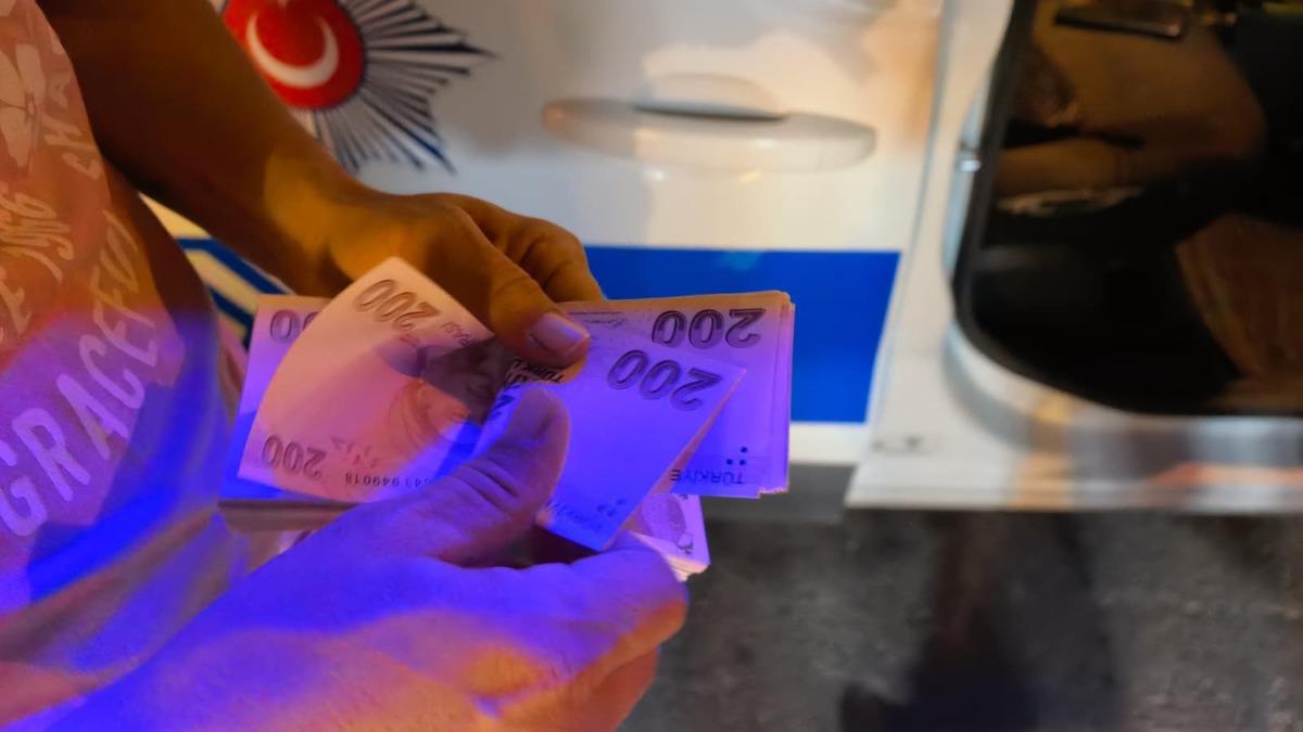 Çanta dolusu para buldu! Hemen polisi aradı: Bize helalinden lazım 1