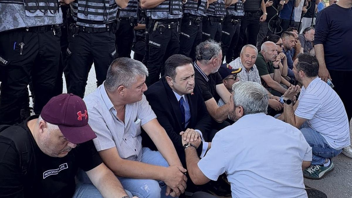 İYİ Partili Taş&ccedil;ı dan, Yeni Partili Akdoğan a sert tepki! Eli havada kaldı 2
