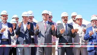 D&uuml;zce Belediye Başkanı Faruk &Ouml;zl&uuml; duyurdu: "D&uuml;zce değer kazanan 3 ilin başında geliyor"