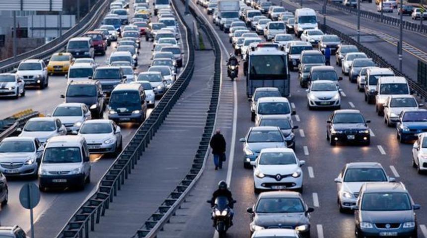 İstanbul'da bug&uuml;n bu yollara dikkat! İstanbul'da hangi yollar kapalı?