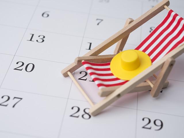  2027'de 5 g&uuml;n izinle 35 g&uuml;n tatil yapabilirsiniz! İşte 2027 resmi tatil takvimi