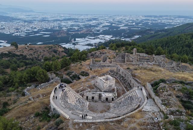 Antalya daki Rhodiapolis Antik Kenti nde kazılara yeniden başlanacak 1