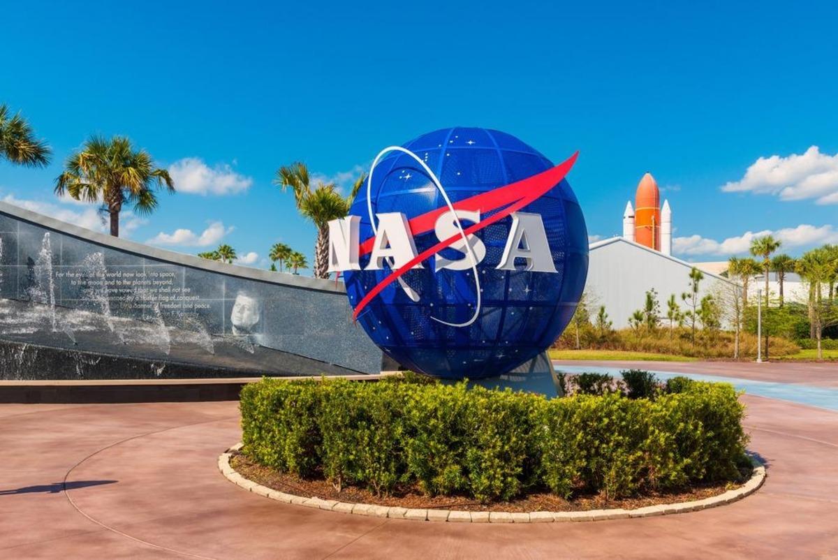 NASA&rsquo;nın uzay teleskobunu kurtarma operasyonu başarısız oldu: D&uuml;nya ya d&uuml;şmesi bekleniyor! 3