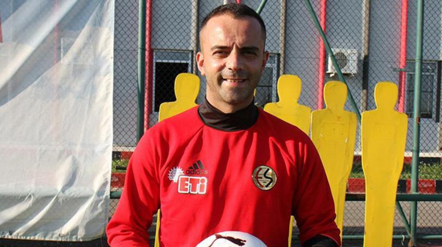 Semih Şentürk'ün yeni adresi Ümraniyespor!