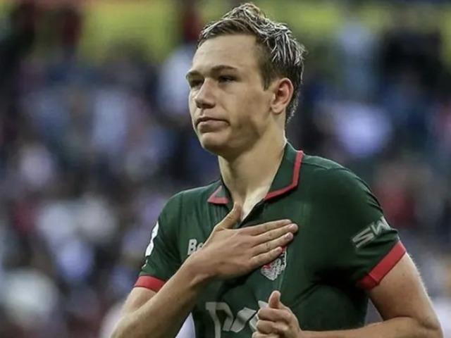 Galatasaray, Aleksey Batrakov'u KAP'a bildirdi