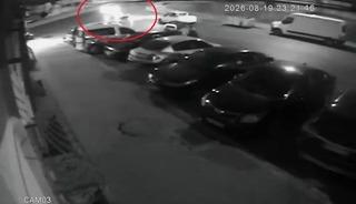 Motosiklet ile taksi kafa kafaya &ccedil;arpıştı