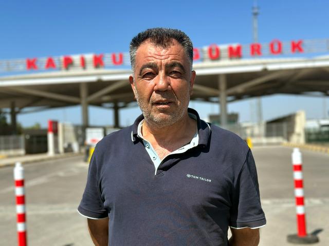 T&uuml;rkiye den akın akın gidiyorlar: Ara&ccedil; kuyruğunun sonu g&ouml;z&uuml;kmedi! "Seneye geri geleceğiz" 7