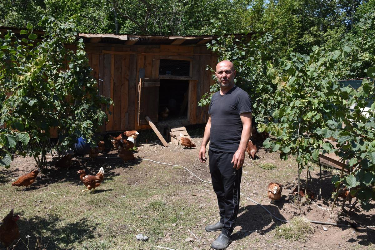 Şehirdeki d&uuml;kkanını kapatıp k&ouml;yde yeni işe başladı: Tanesi 10 TL 4