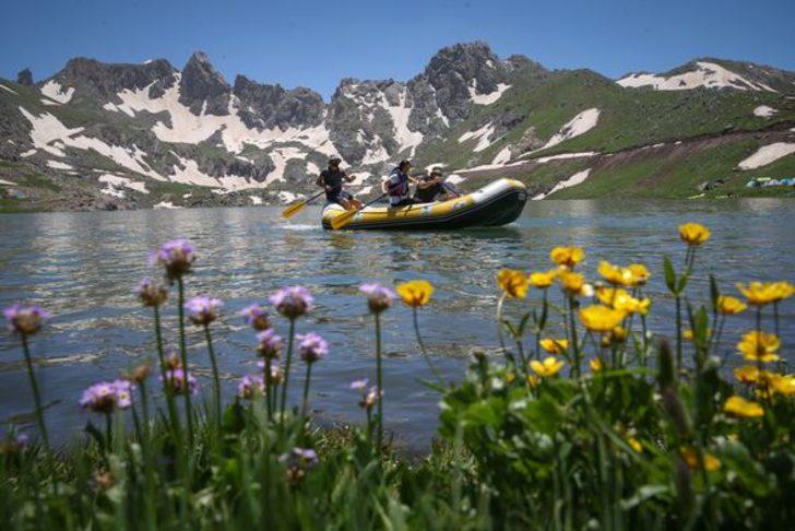 Cilo Dağlarındaki buzul göllerinde festival düzenlendi  G3