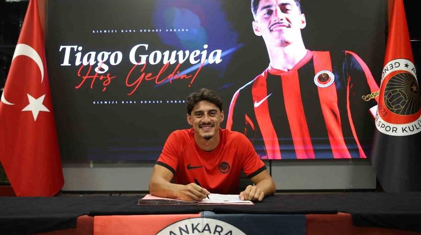 Gen&ccedil;lerbirliği, Tiago Gouveia&rsquo;yı duyurdu