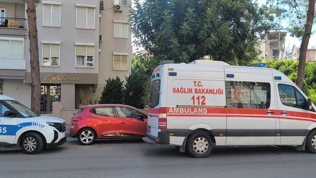 Antalya'da yaşlı anne ve kızı aynı evde ölü bulundu
