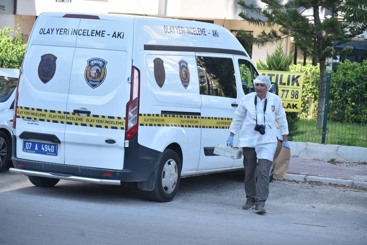 Yer: Antalya! Anne ile kızı, evlerinde ölü bulundu 2
