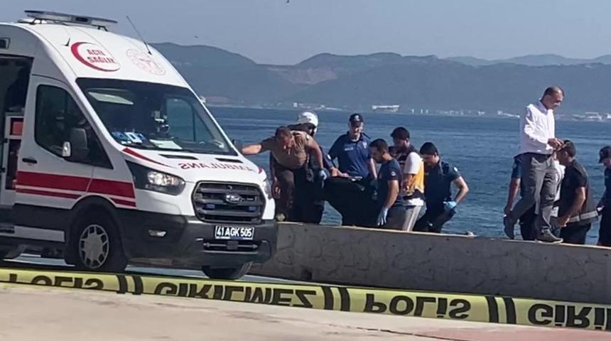Kocaeli'de kan donduran olay! Denizde 2'si kadın 3 ceset bulundu