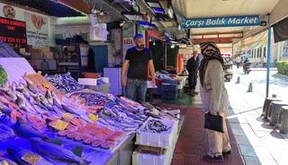 Balık&ccedil;ıdan palamut m&uuml;jdesi! 5 kişilik aile 200 liraya doyacak