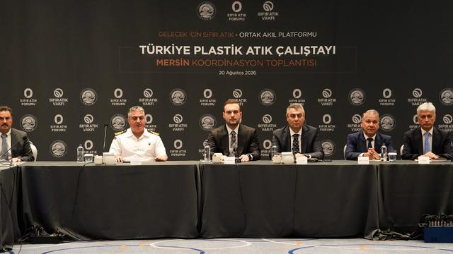 Mersin’de 'Plastik Kirliliğine Karşı Ortak Akıl Buluşması' gerçekleştirildi