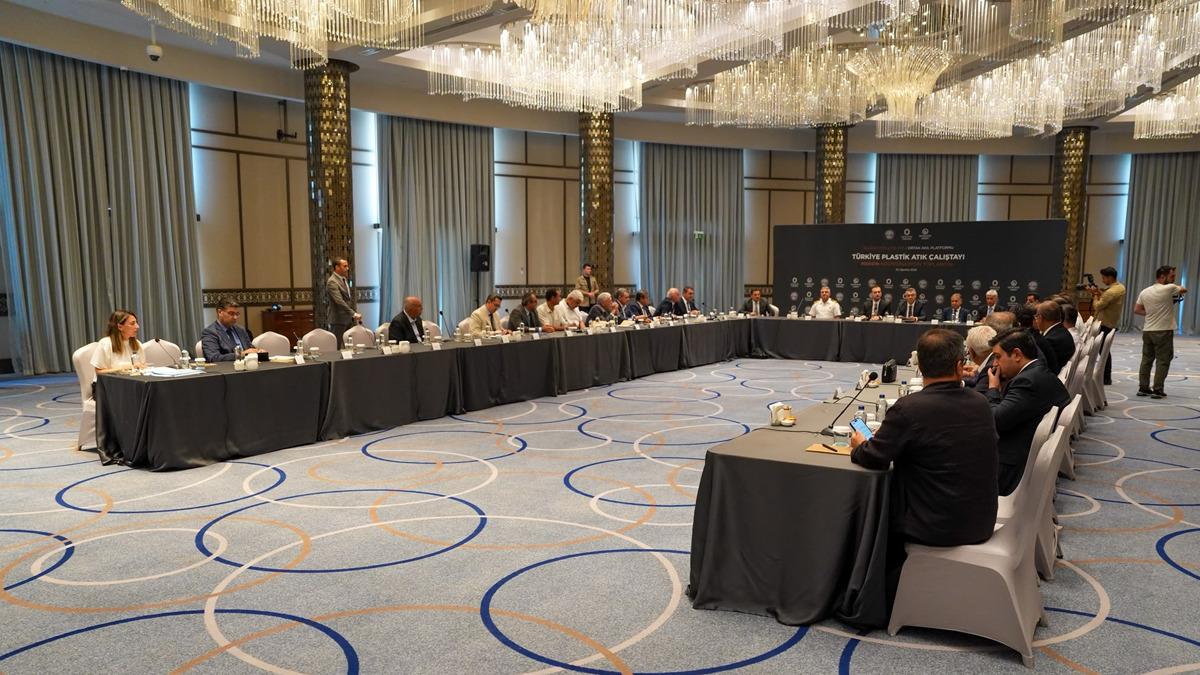 Mersin&rsquo;de  Plastik Kirliliğine Karşı Ortak Akıl Buluşması  ger&ccedil;ekleştirildi 3