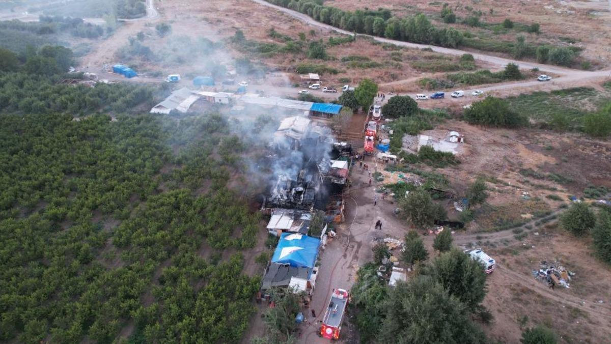 Bursa da çiftlik alev alev yandı: Olay yeri dron ile görüntülendi 1