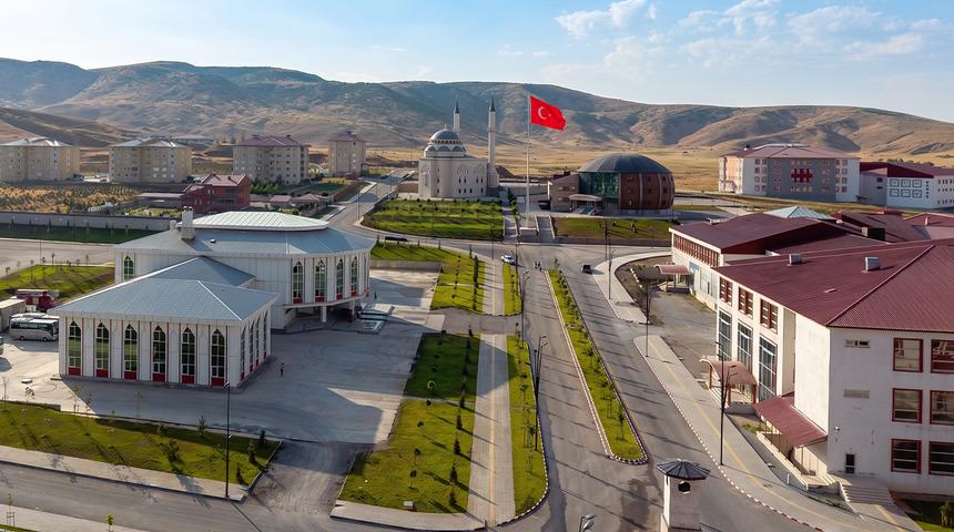 Binası bile olmayan &uuml;niversiteye b&uuml;y&uuml;k ilgi! Bu devlet okuluna sadece derece yapanlar girebildi