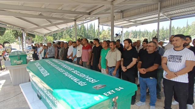 Adana'da baba ve oğlunu silahla öldüren zanlı tutuklandı
